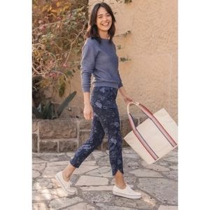 NWOT Marnier Layer Allison Pant M Indigo Floral Print